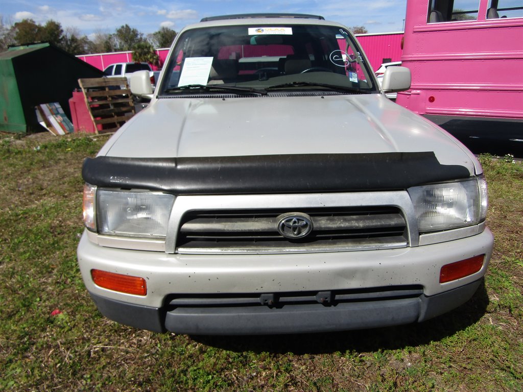 1998 Toyota 4Runner SR5 photo