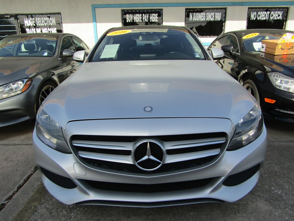 2016 Mercedes-Benz C-Class - $8,000