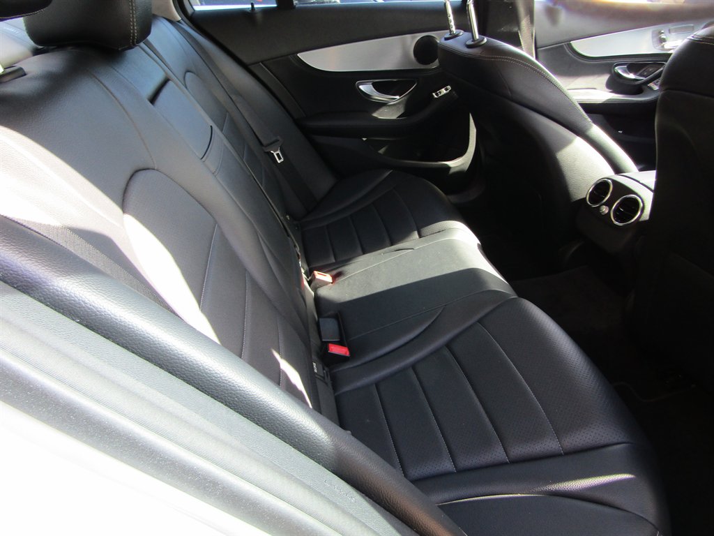 2016 Mercedes-Benz C-Class - $8,000