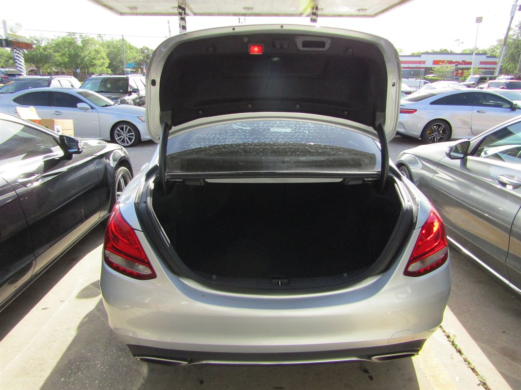 2016 Mercedes-Benz C-Class - $8,000