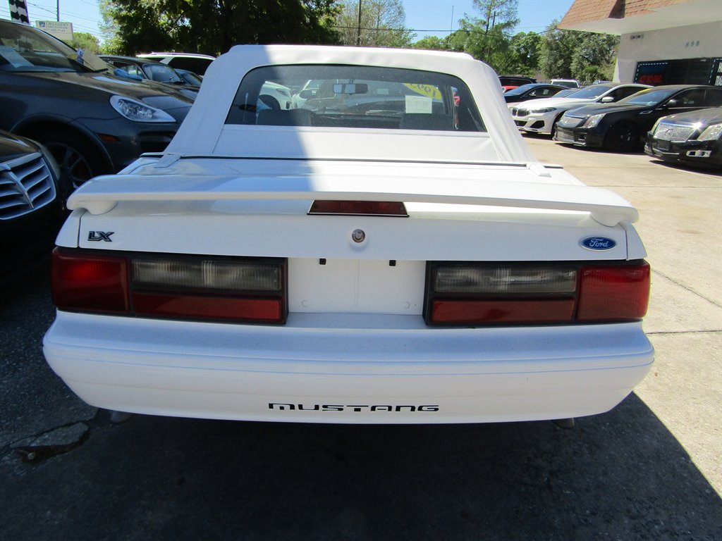1993 Ford Mustang LX 5.0 photo