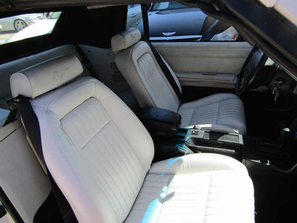 1993 Ford Mustang LX 5.0 photo