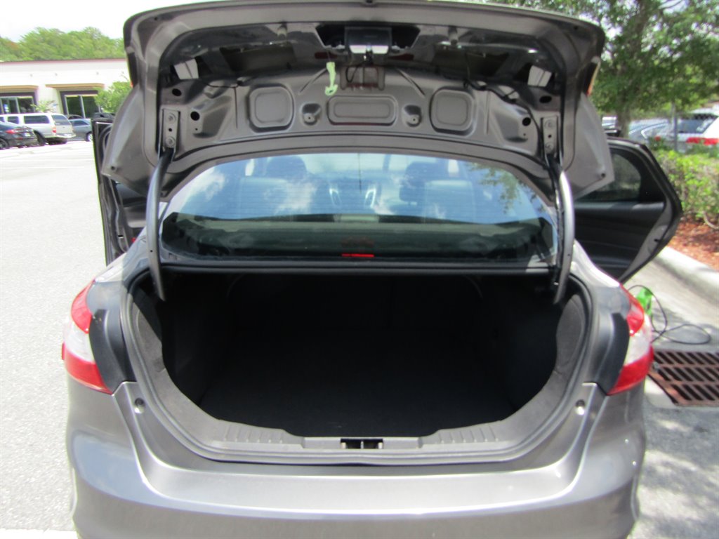 2014 Ford Focus SE photo