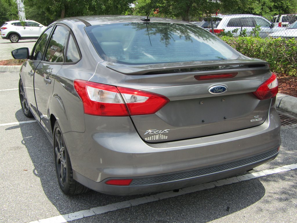 2014 Ford Focus SE photo