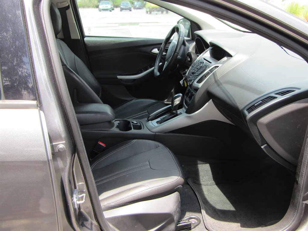 2014 Ford Focus SE photo