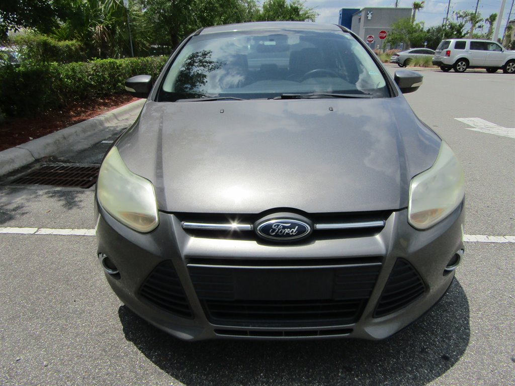 2014 Ford Focus SE photo