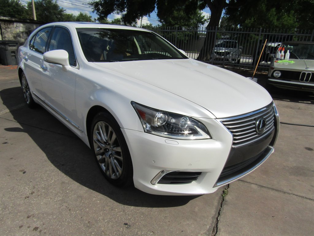 2017 Lexus LS - $21,000