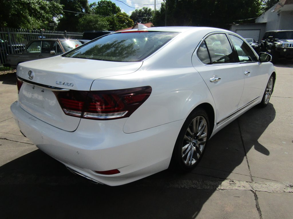 2017 Lexus LS - $21,000