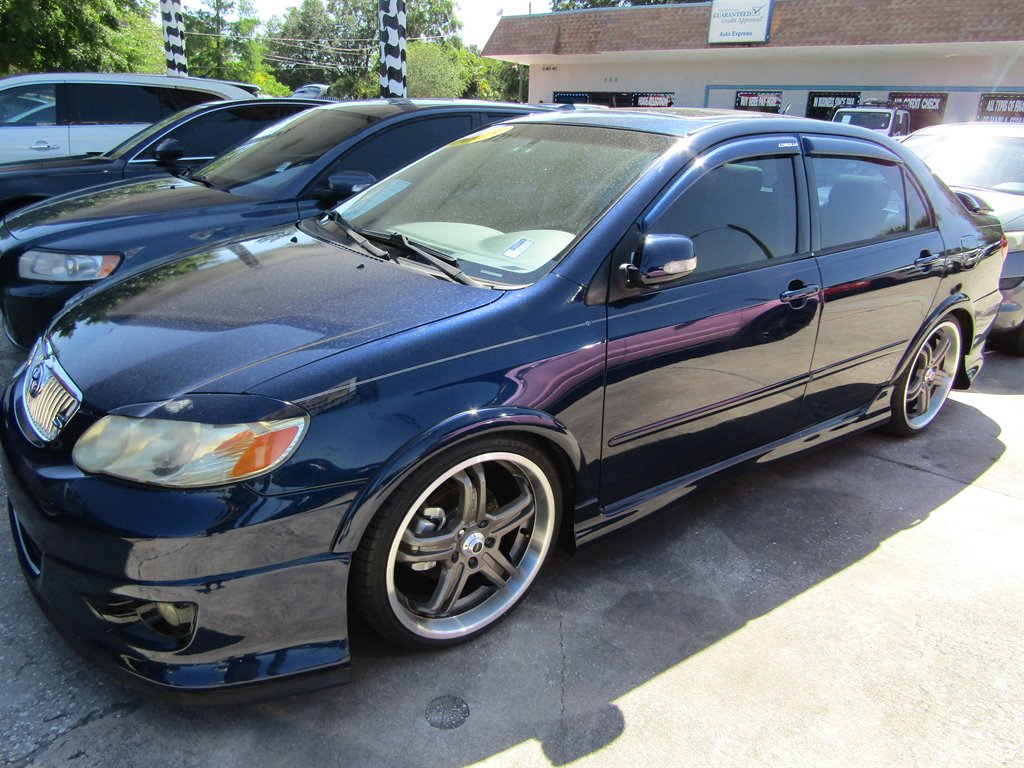 2003 Toyota Corolla CE photo