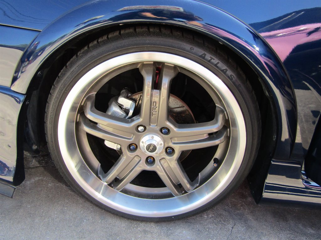 2003 Toyota Corolla CE photo