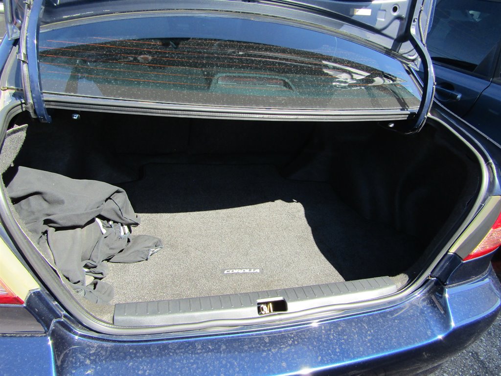 2003 Toyota Corolla CE photo