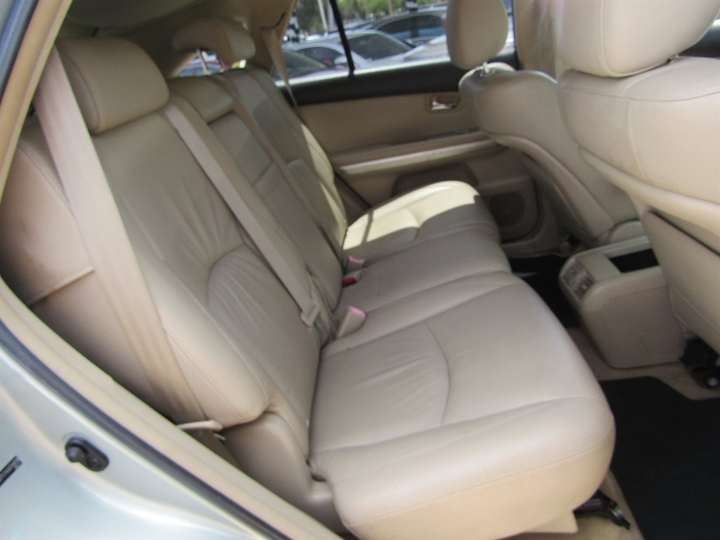 2006 Lexus RX - $3,800