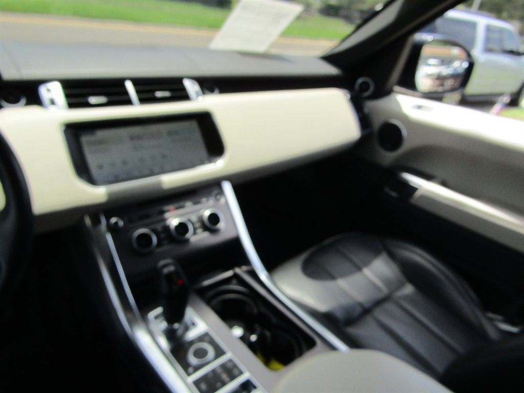 2017 Land Rover Range Rover Sport - $16,999