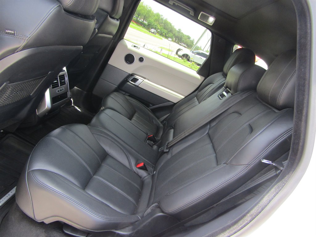 2017 Land Rover Range Rover Sport - $16,999