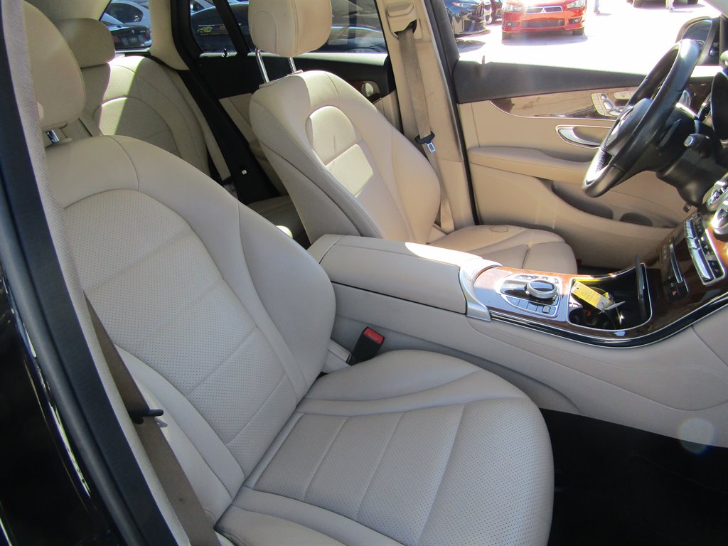 2017 Mercedes-Benz C-Class - $11,000