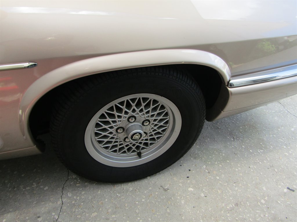 1994 Jaguar XJ-Series XJS photo