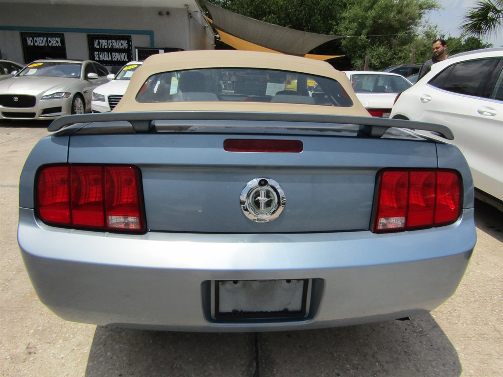 2005 Ford Mustang - $9,999