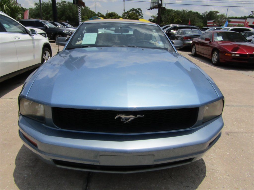 2005 Ford Mustang - $9,999
