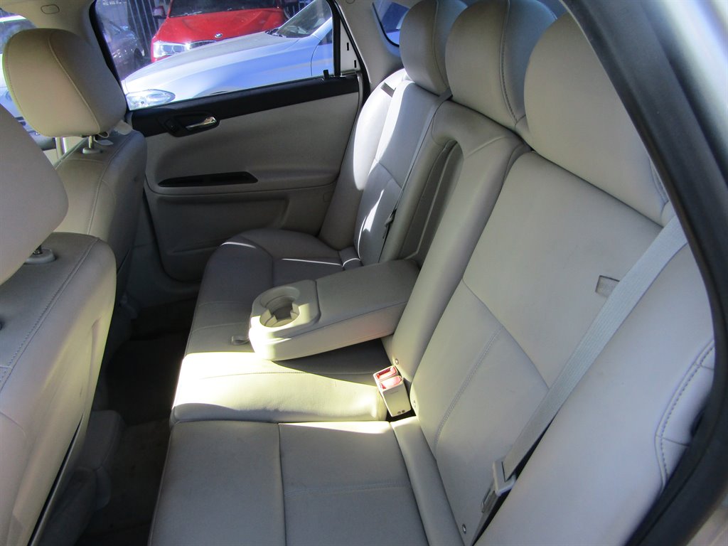 2011 Chevrolet Impala LT photo