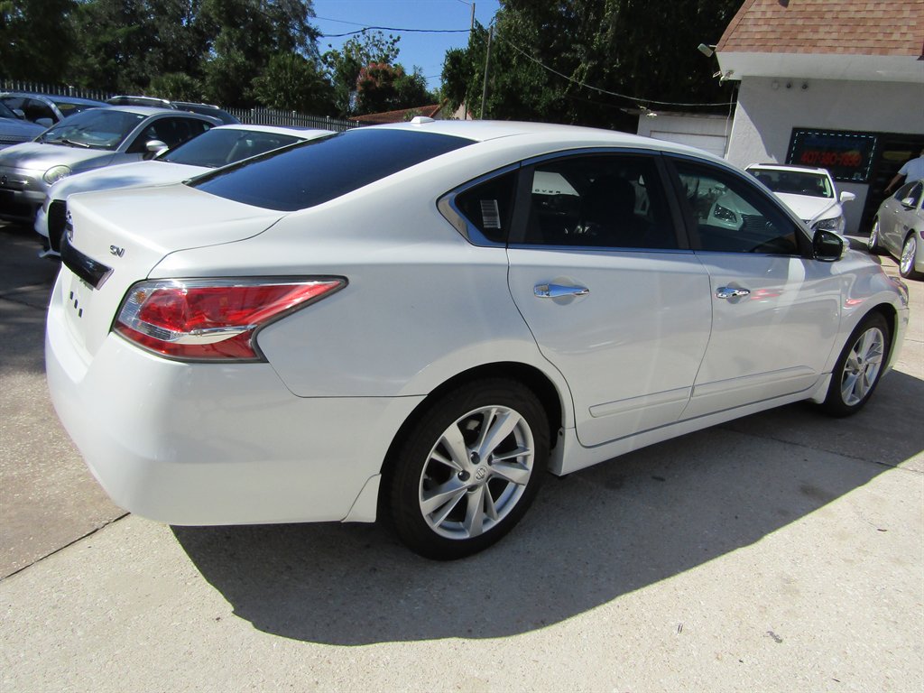 2015 Nissan Altima - $6,999