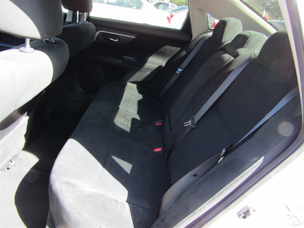 2015 Nissan Altima - $6,999