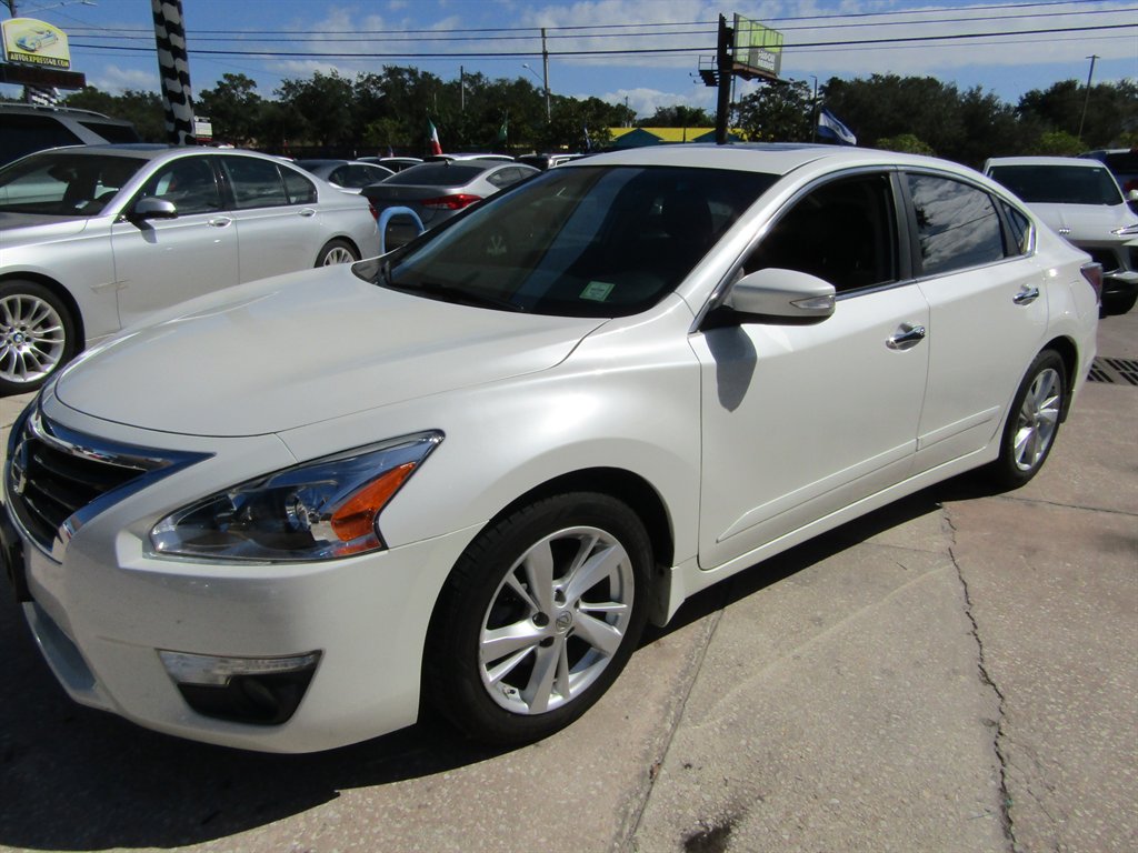 2015 Nissan Altima - $6,999