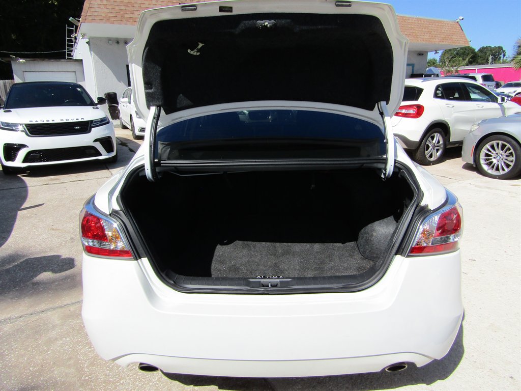 2015 Nissan Altima - $6,999