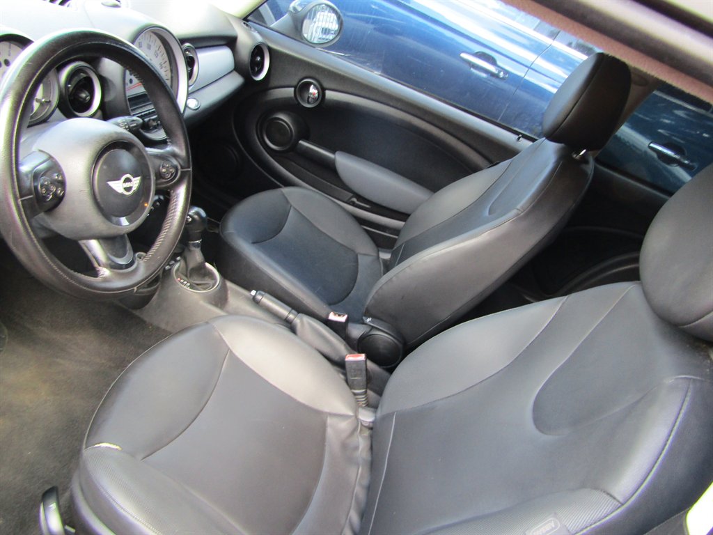 2011 MINI Hardtop - $5,999