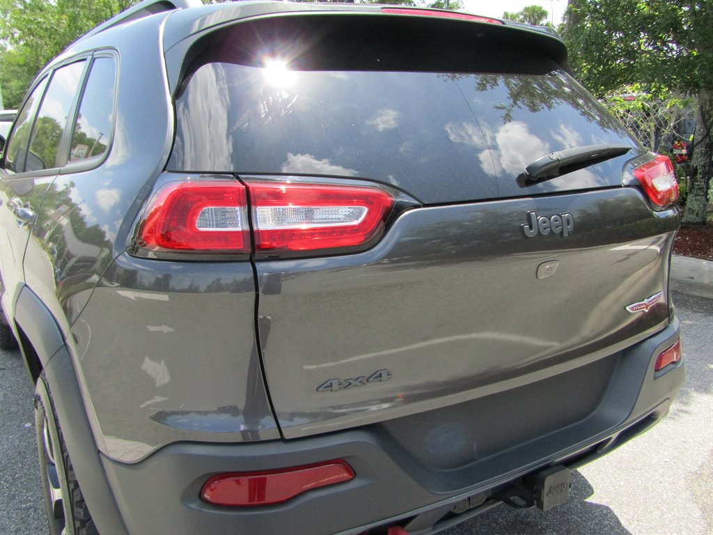 2014 Jeep Cherokee Trailhawk photo