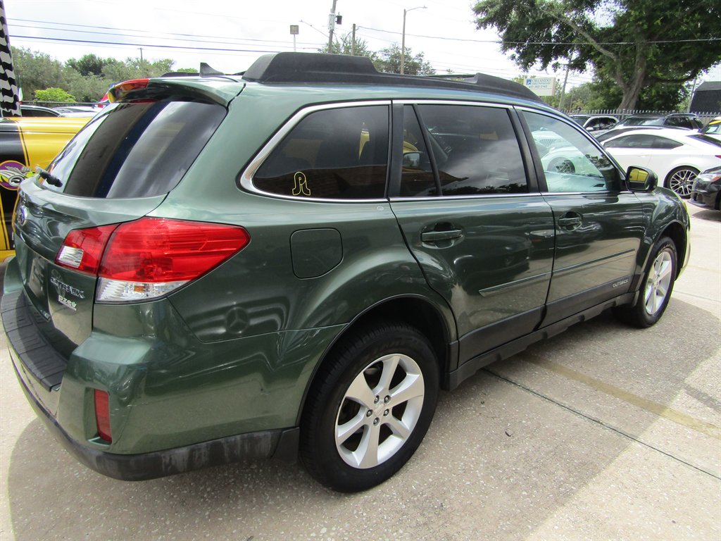 2014 Subaru Outback - $5,999