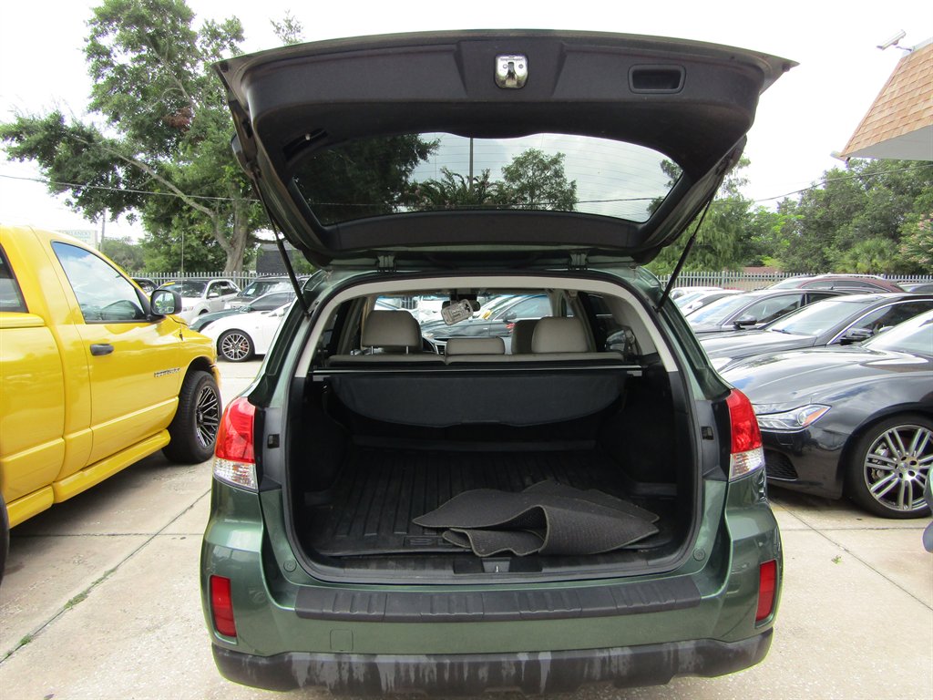 2014 Subaru Outback - $5,999