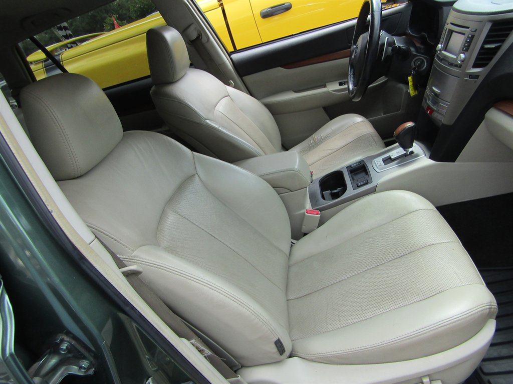 2014 Subaru Outback - $5,999