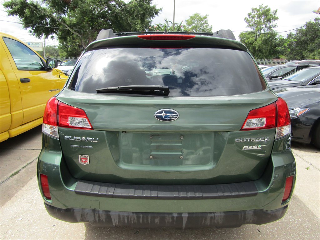 2014 Subaru Outback - $5,999