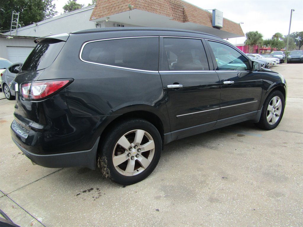 2015 Chevrolet Traverse - $8,600