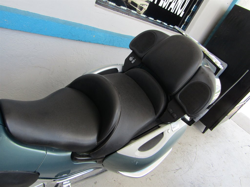 2002 BMW K 1200 Lt - $2,400