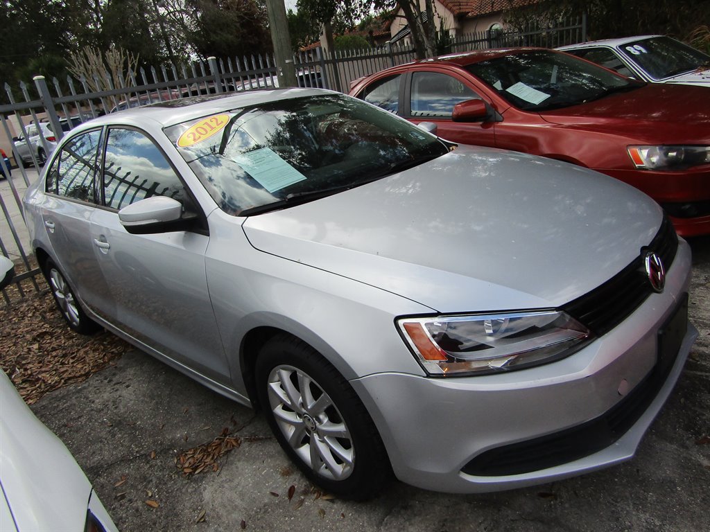 2012 Volkswagen Jetta - $3,999