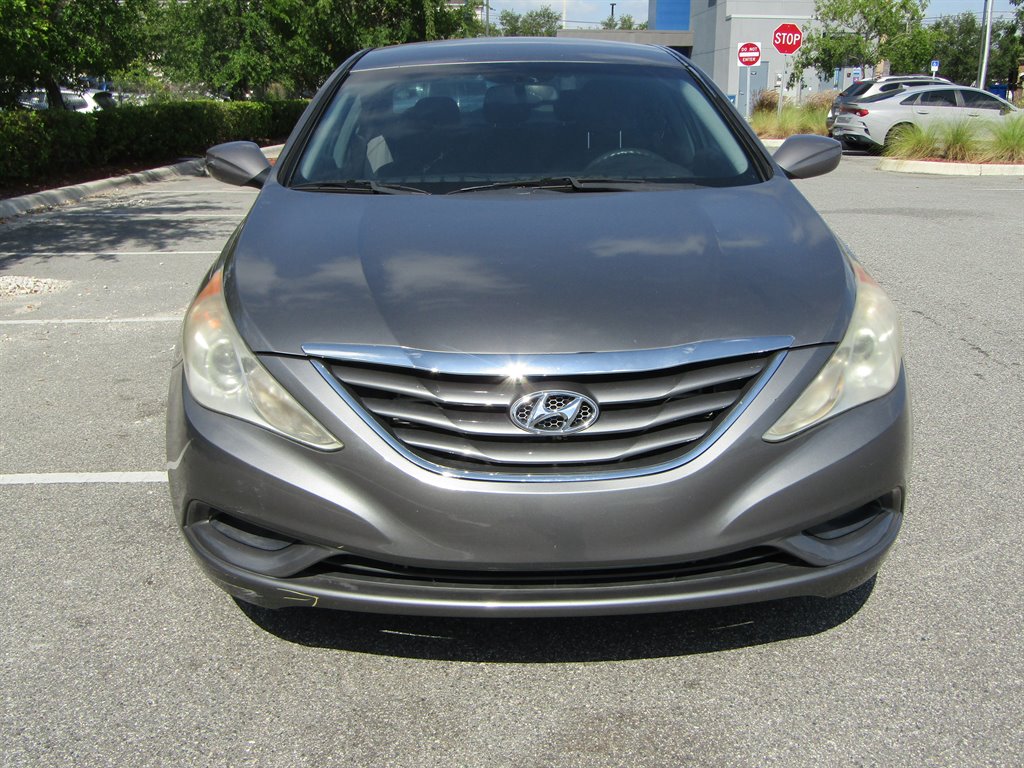 2012 Hyundai Sonata - $4,800