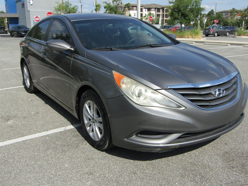2012 Hyundai Sonata - $4,800