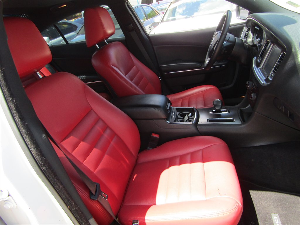 2014 Dodge Charger - $10,500