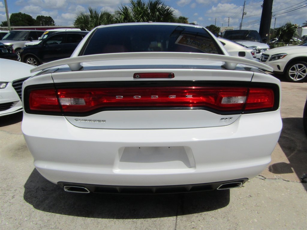 2014 Dodge Charger - $10,500
