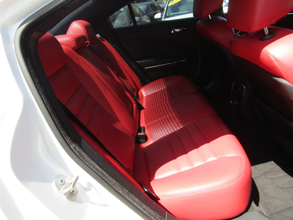 2014 Dodge Charger - $10,500
