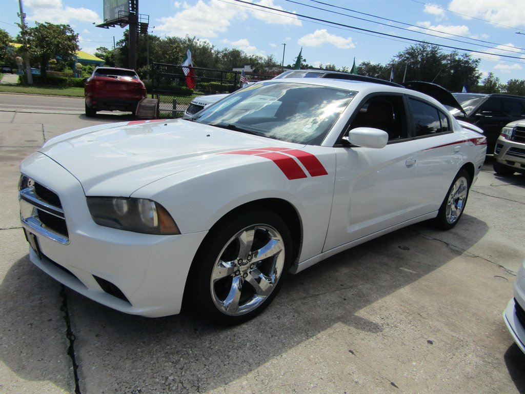 2014 Dodge Charger - $10,500