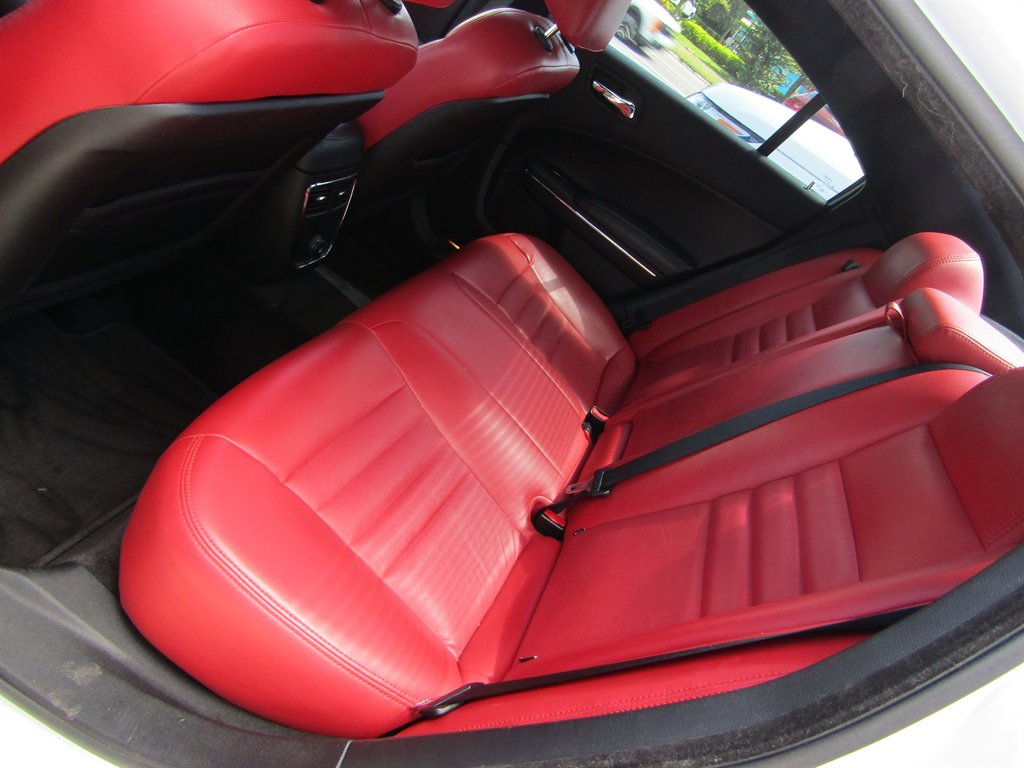 2014 Dodge Charger - $10,500