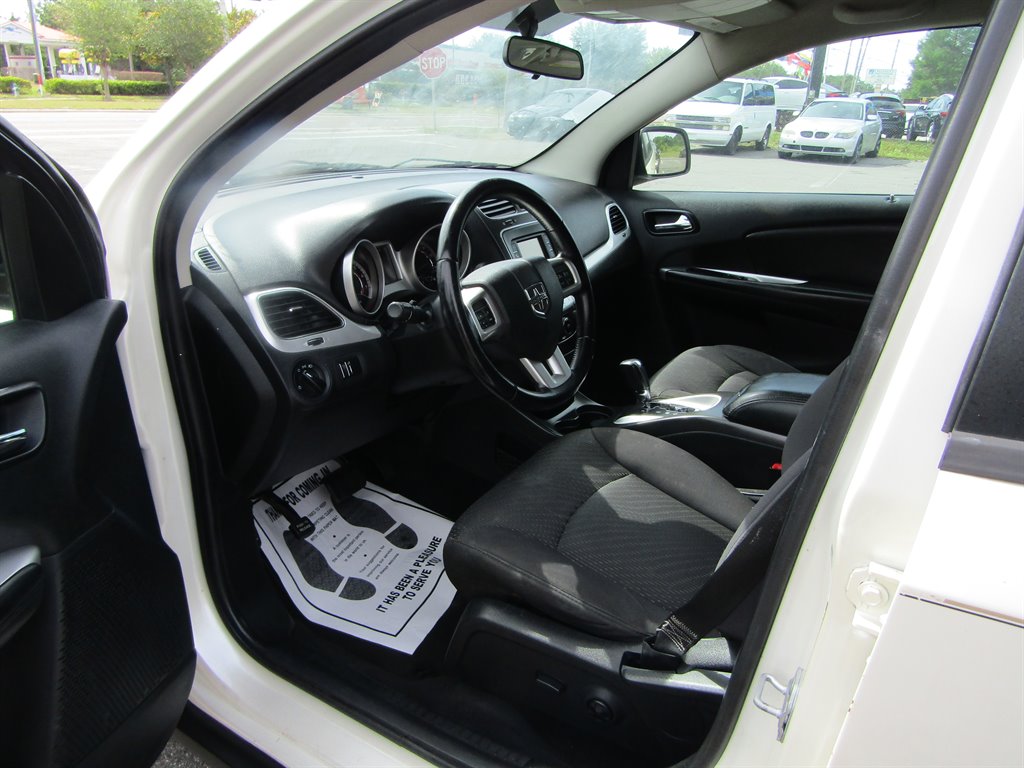2012 Dodge Journey SE photo