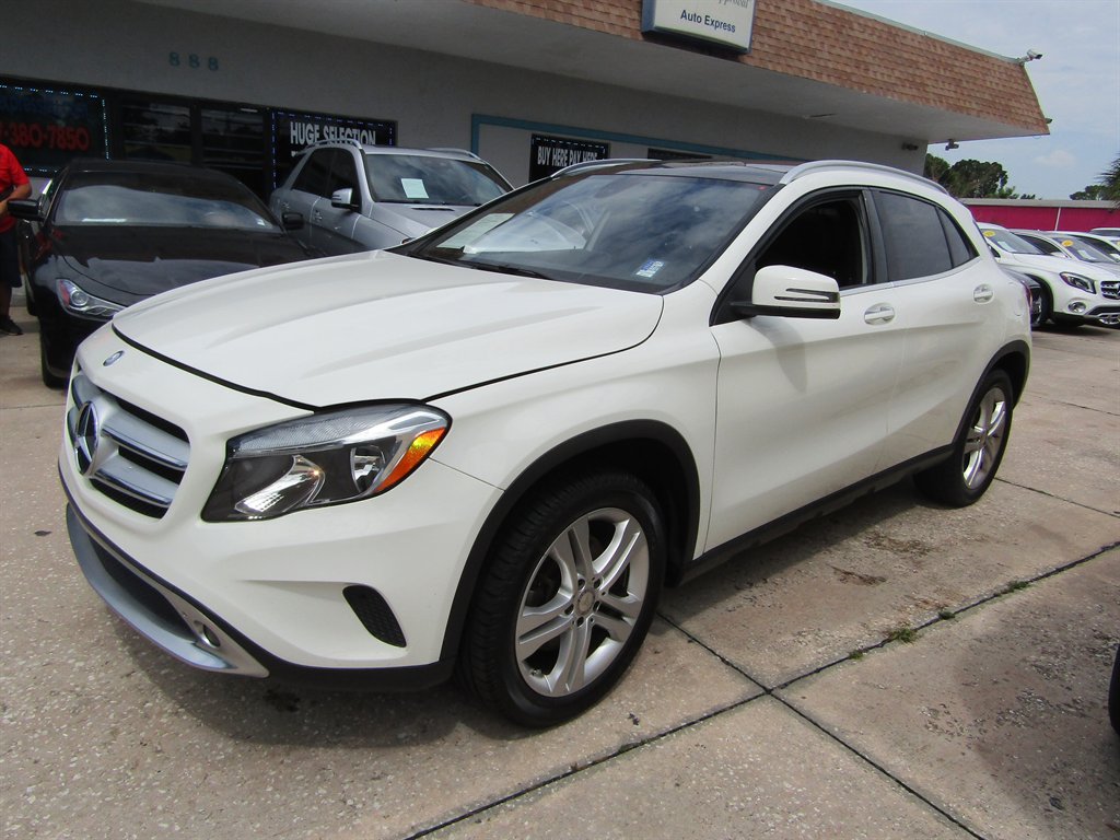 2017 Mercedes-Benz A-Class - $9,800