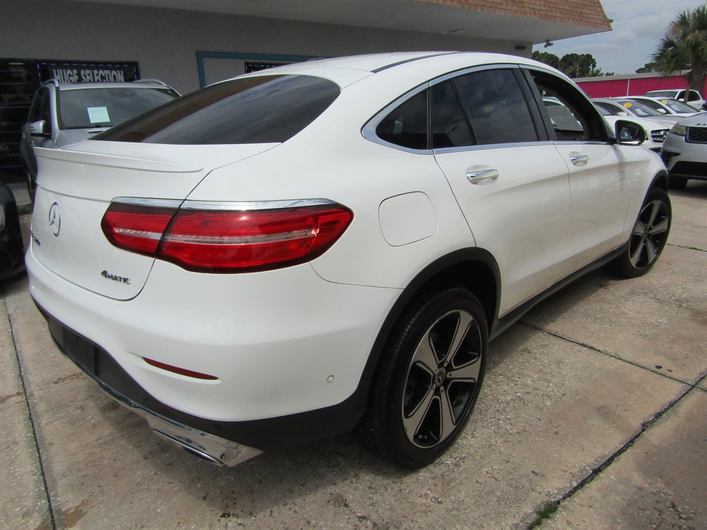 2018 Mercedes-Benz C-Class - $19,900