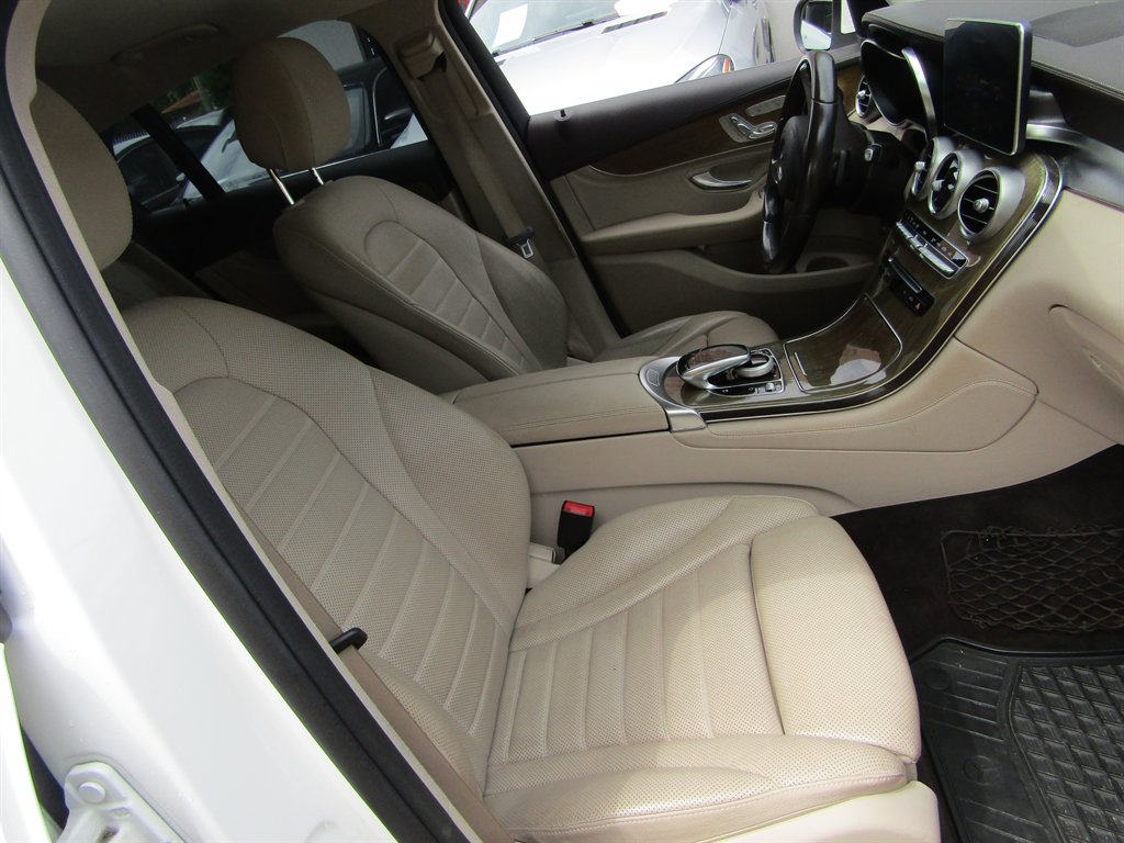 2018 Mercedes-Benz C-Class - $19,900