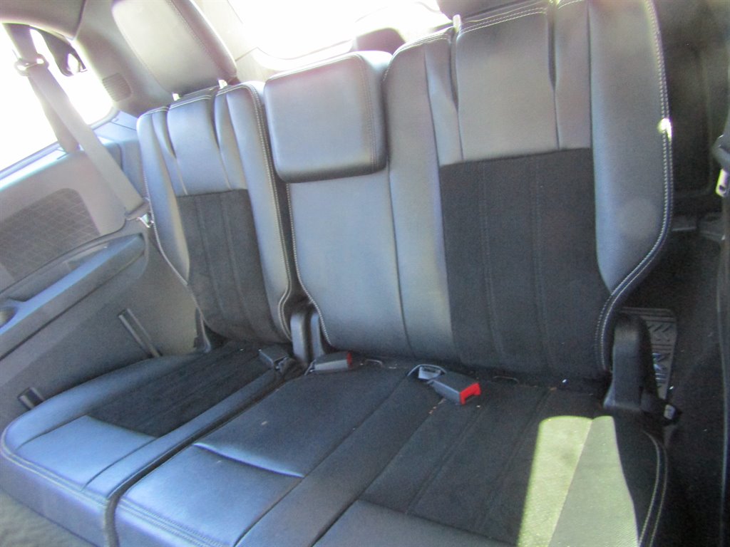 2014 Dodge Grand Caravan SXT photo