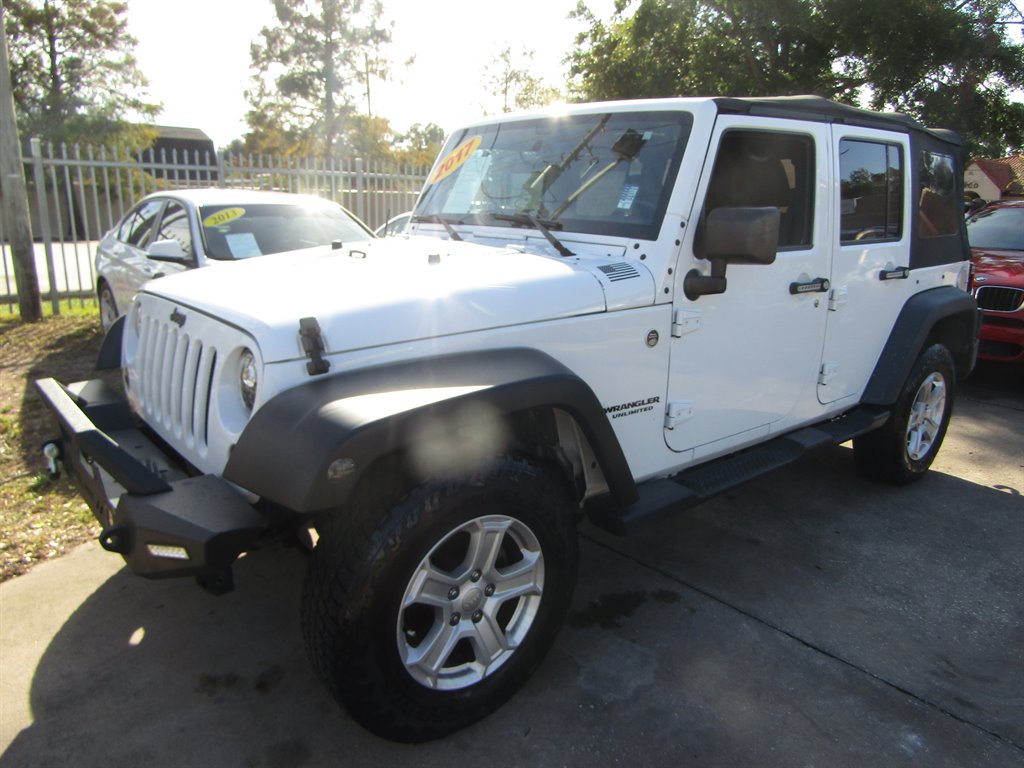 2017 Jeep Wrangler Unlimited Sahara photo