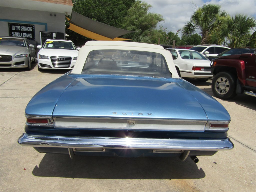 1962 Buick Skylark - $11,999